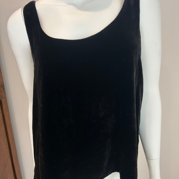J Crew Black Velvet Lined Tank with Button Closure - L - Picture 3 of 10